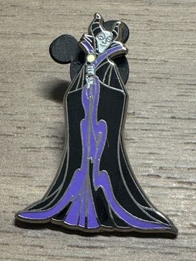 5/$25 Disney Sleeping Beauty Maleficent Pin